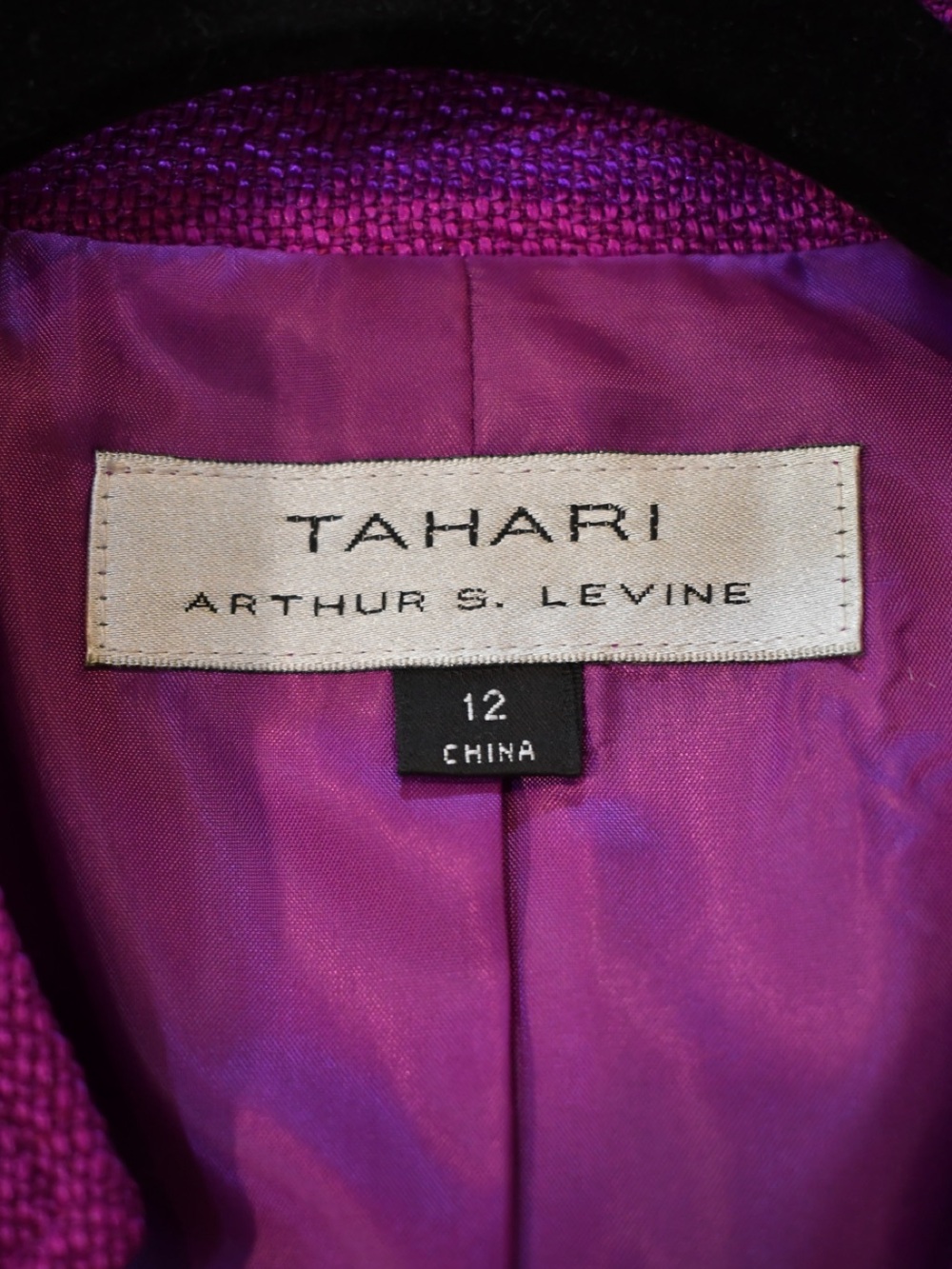 Tahari Arthur S. Levine Magenta Textured Notchless Blazer 10 - Picture 10 of 10